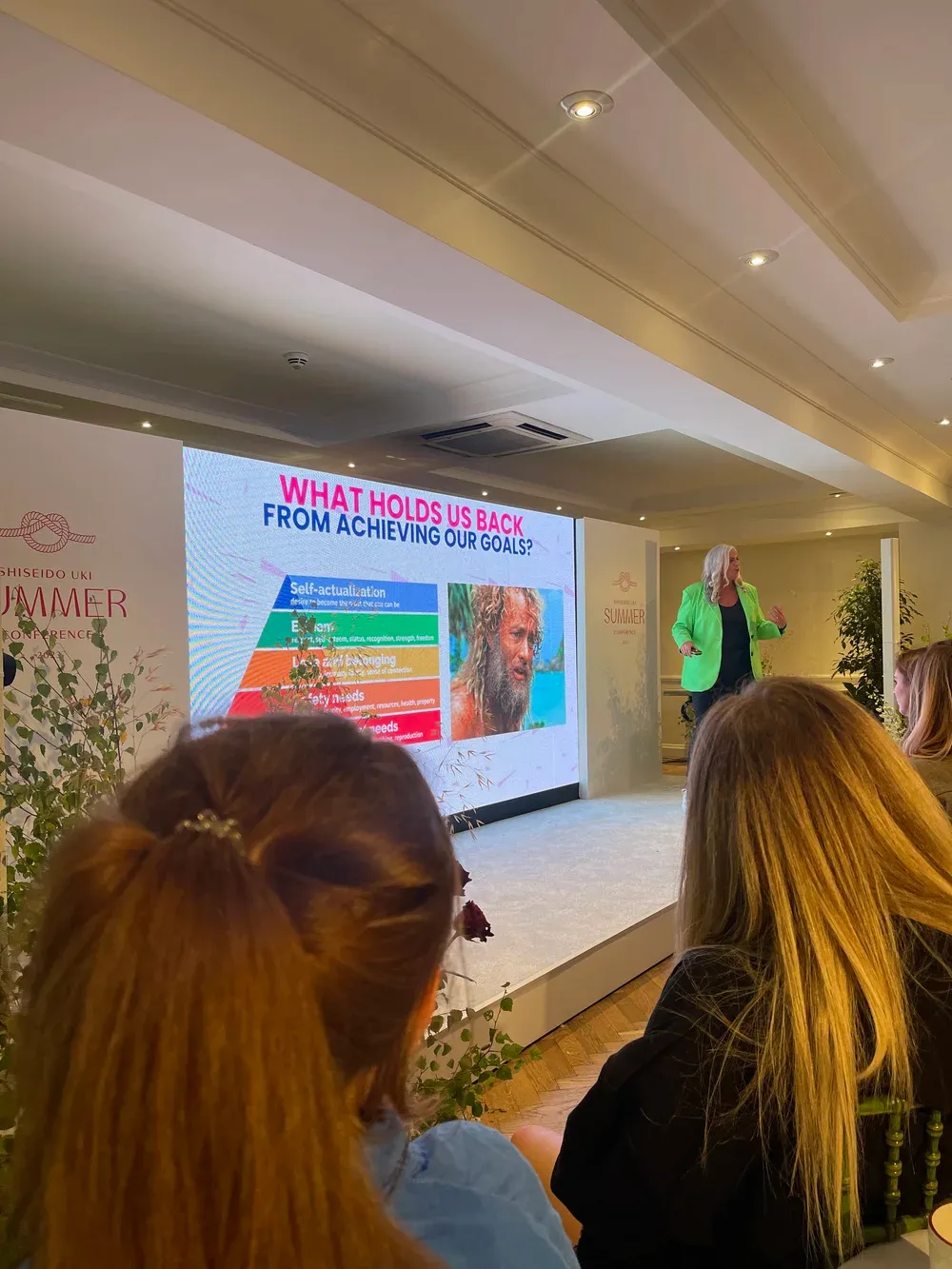 Alison on the Shiseido UKI Summer Conference mainstage, asking what holds us back from achieving our goals.